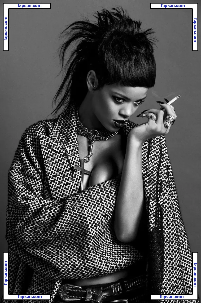 Rihanna nude photo #2732 from OnlyFans