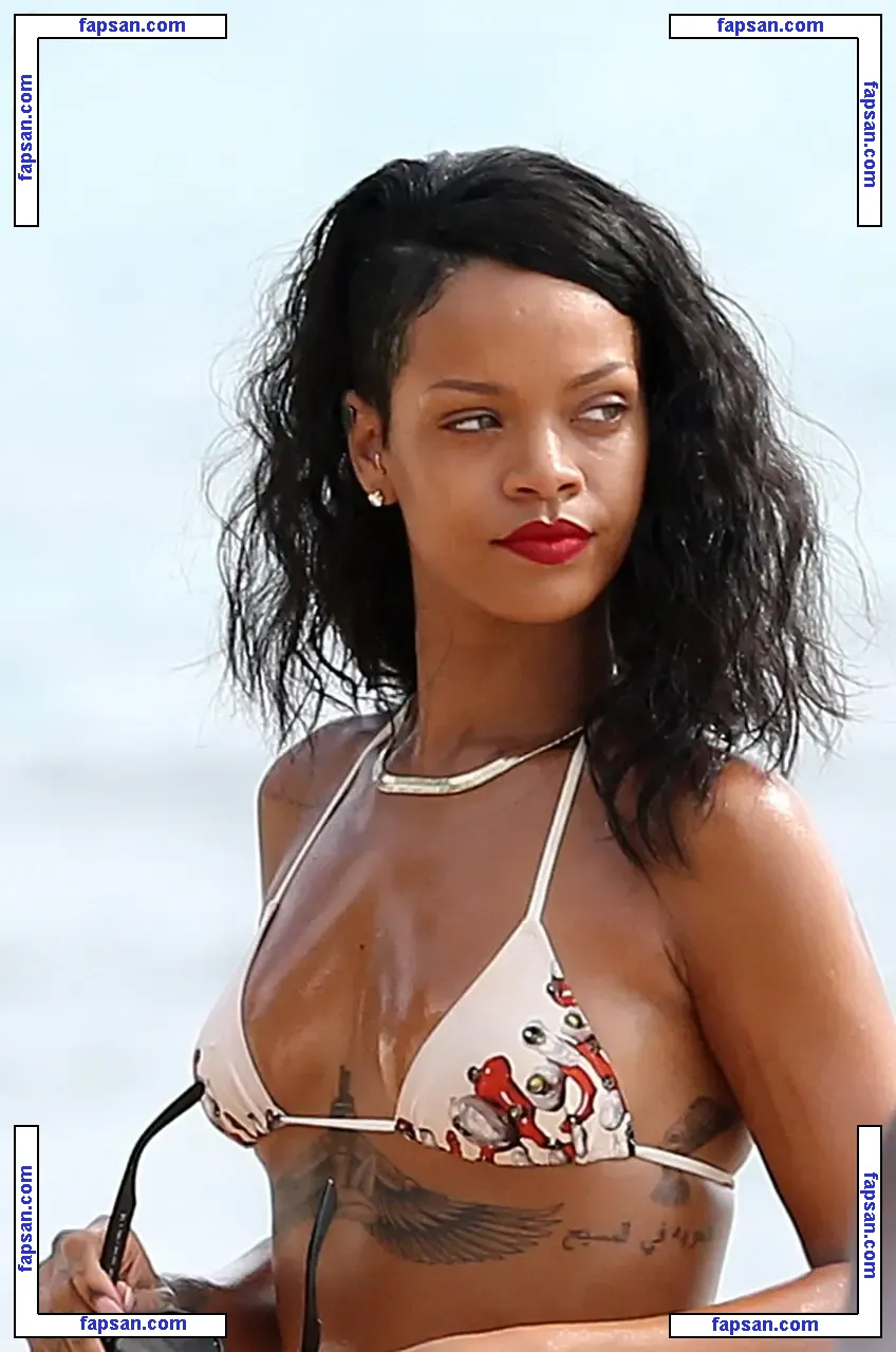 Rihanna nude photo #2734 from OnlyFans