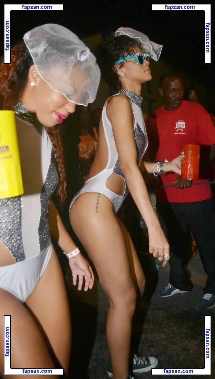 Rihanna nude photo #2747 from OnlyFans