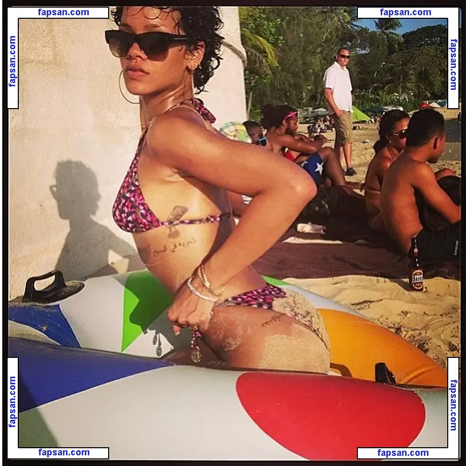 Rihanna nude photo #2751 from OnlyFans