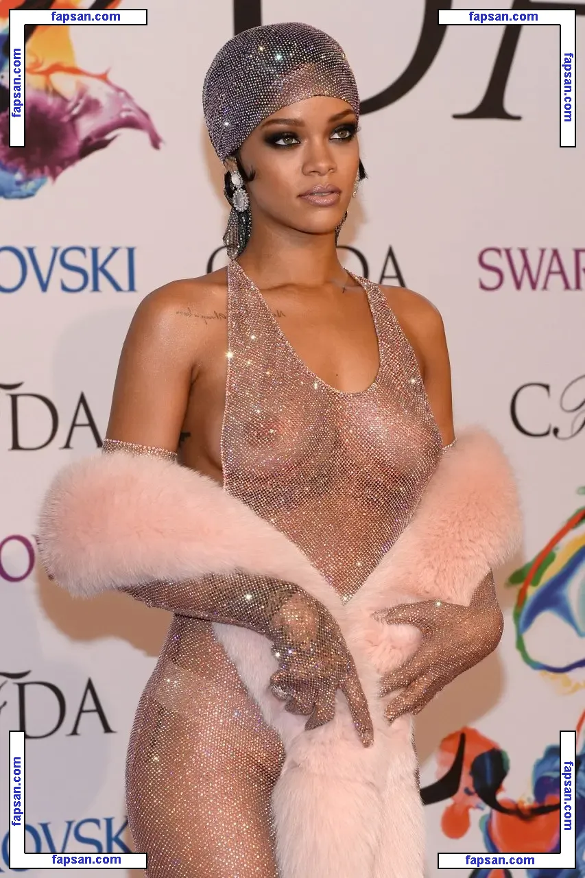 Rihanna nude photo #2812 from OnlyFans