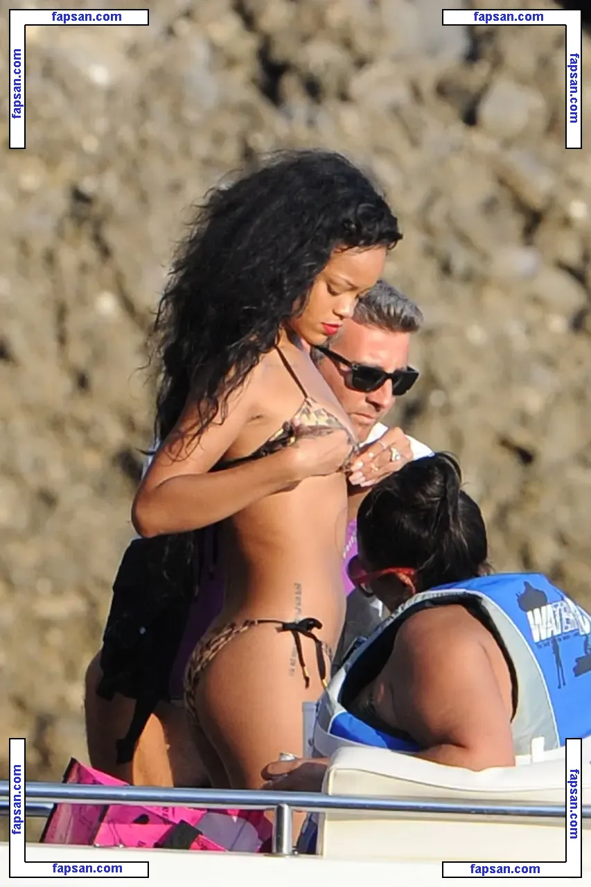 Rihanna nude photo #2844 from OnlyFans