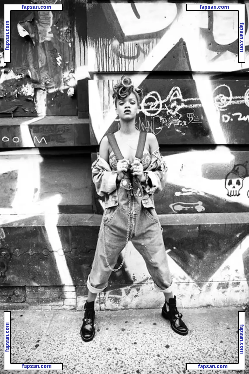 Rihanna nude photo #2903 from OnlyFans