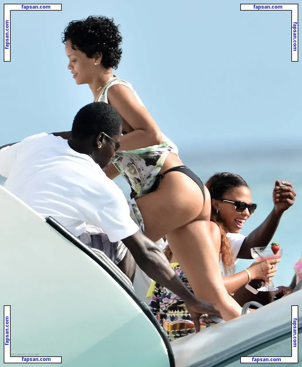 Rihanna nude photo #2953 from OnlyFans
