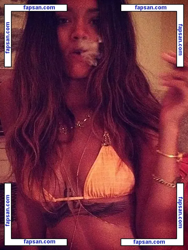 Rihanna nude photo #2986 from OnlyFans