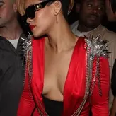 Rihanna nude #2290