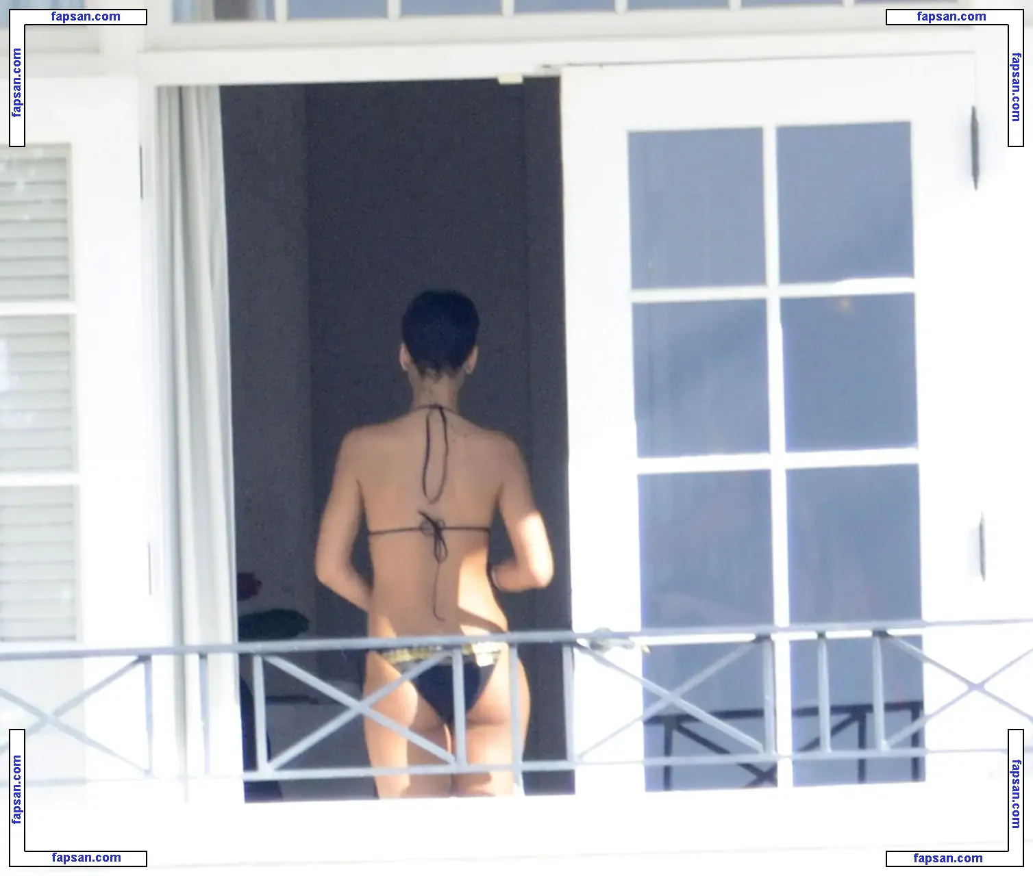 Rihanna nude photo #3054 from OnlyFans
