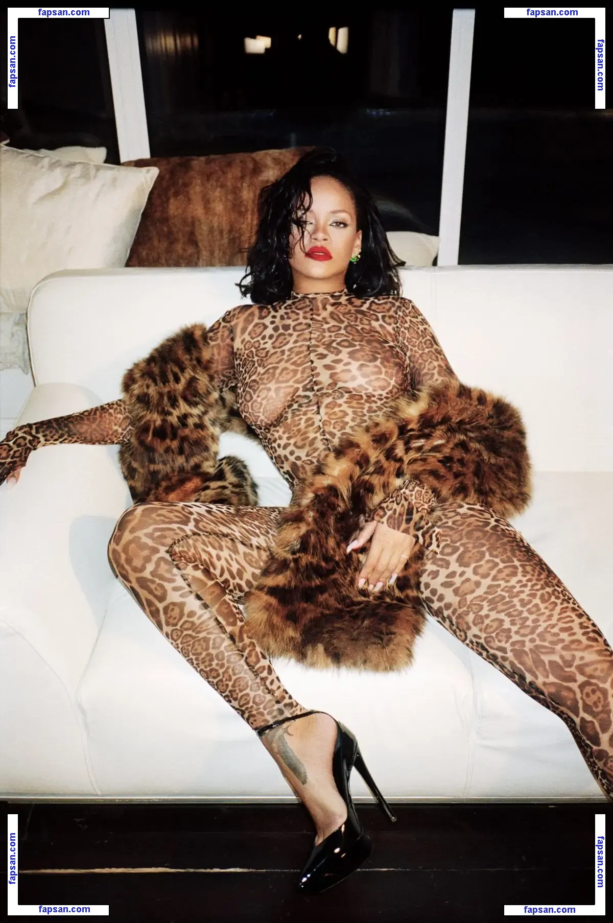 Rihanna nude photo #3657 from OnlyFans