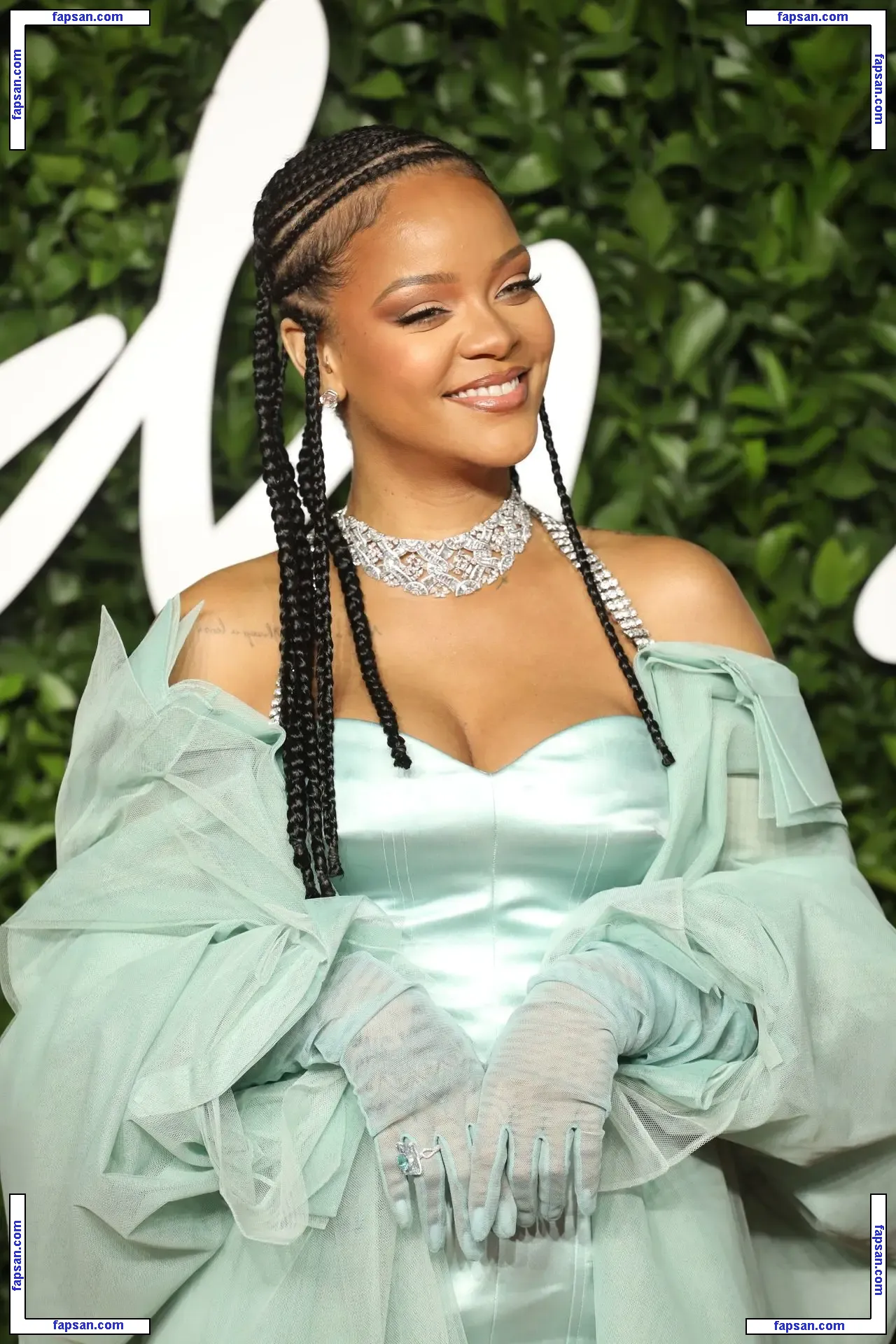 Rihanna nude photo #4057 from OnlyFans