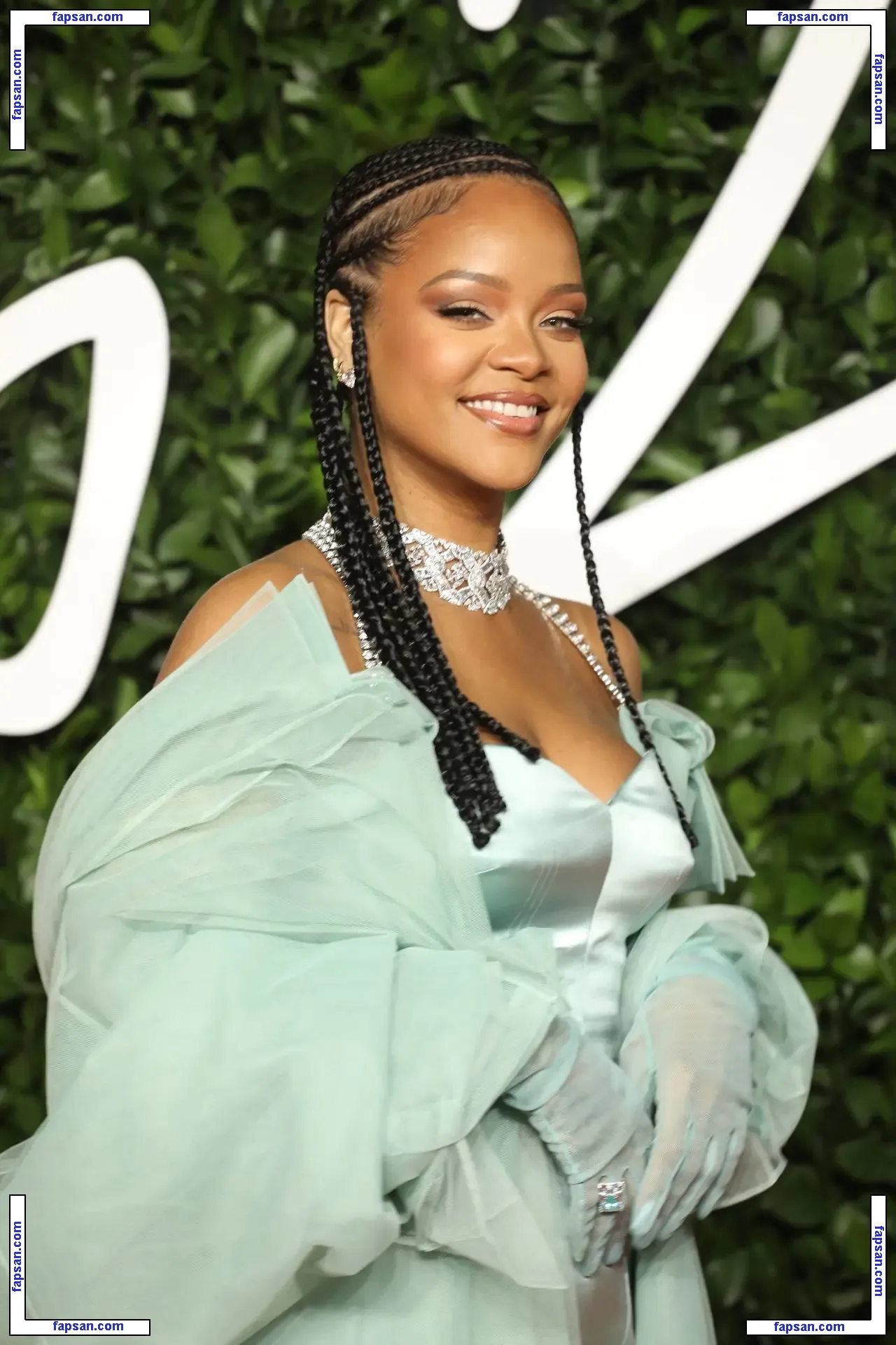 Rihanna nude photo #4058 from OnlyFans