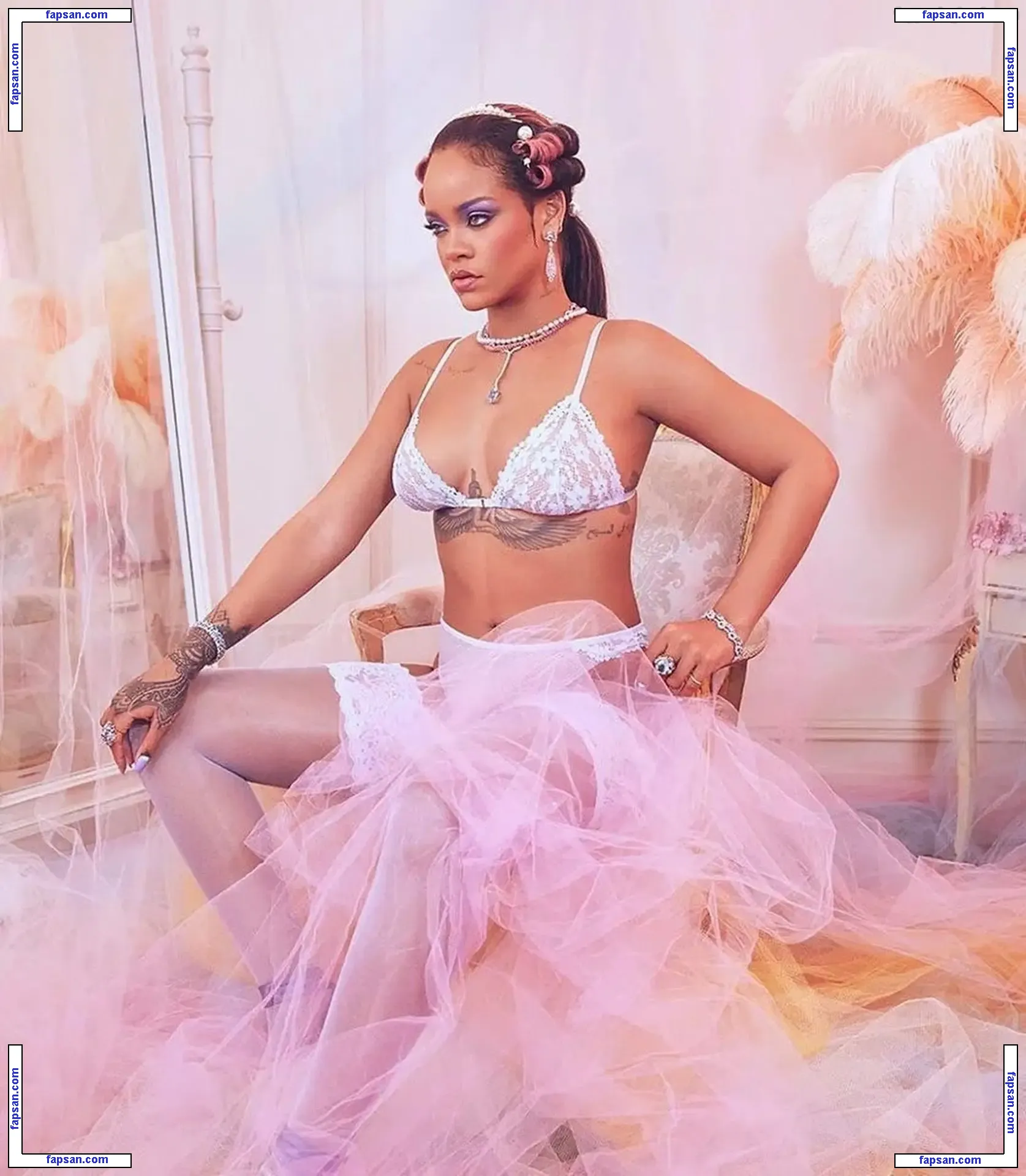 Rihanna nude photo #4136 from OnlyFans