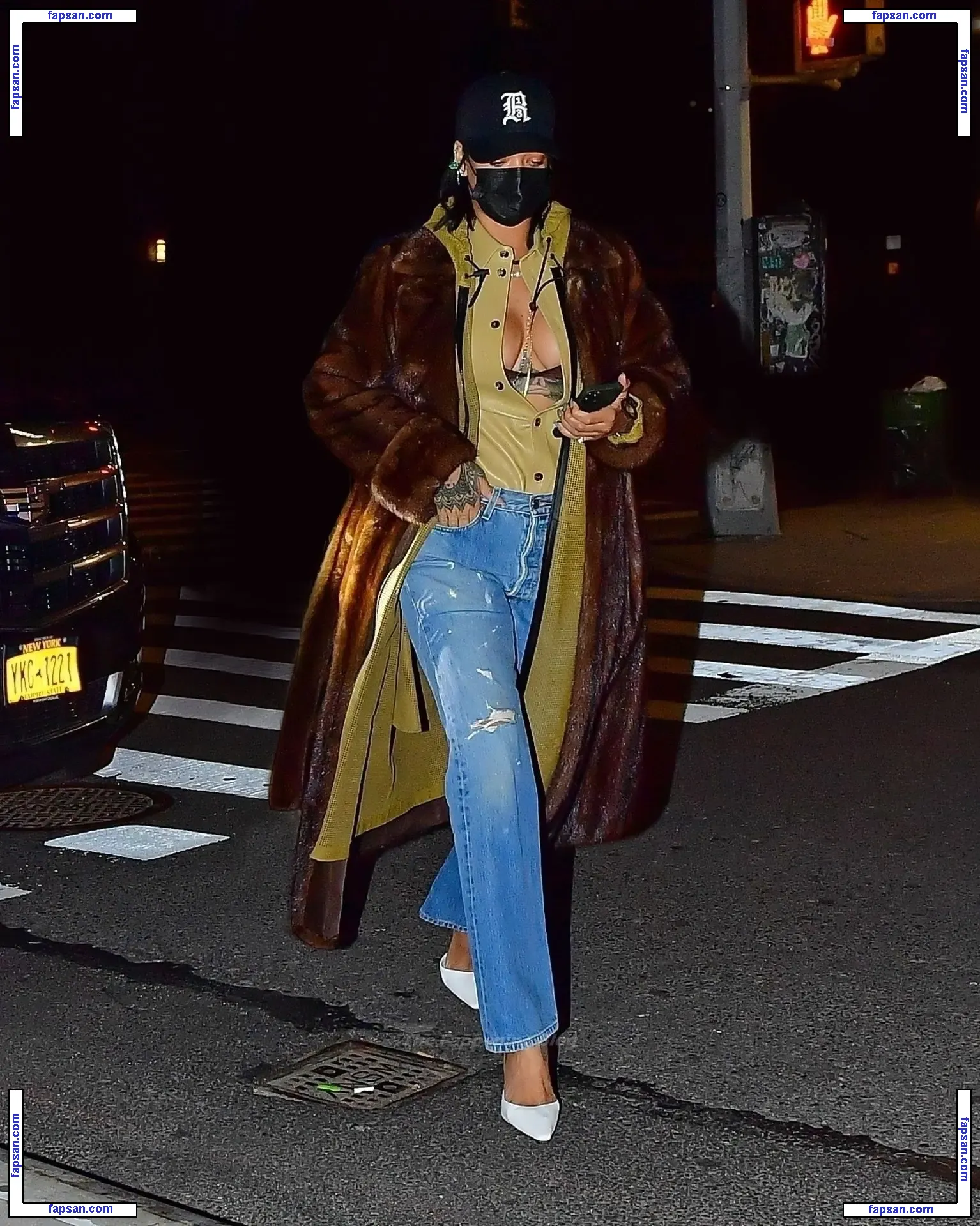 Rihanna nude photo #4357 from OnlyFans