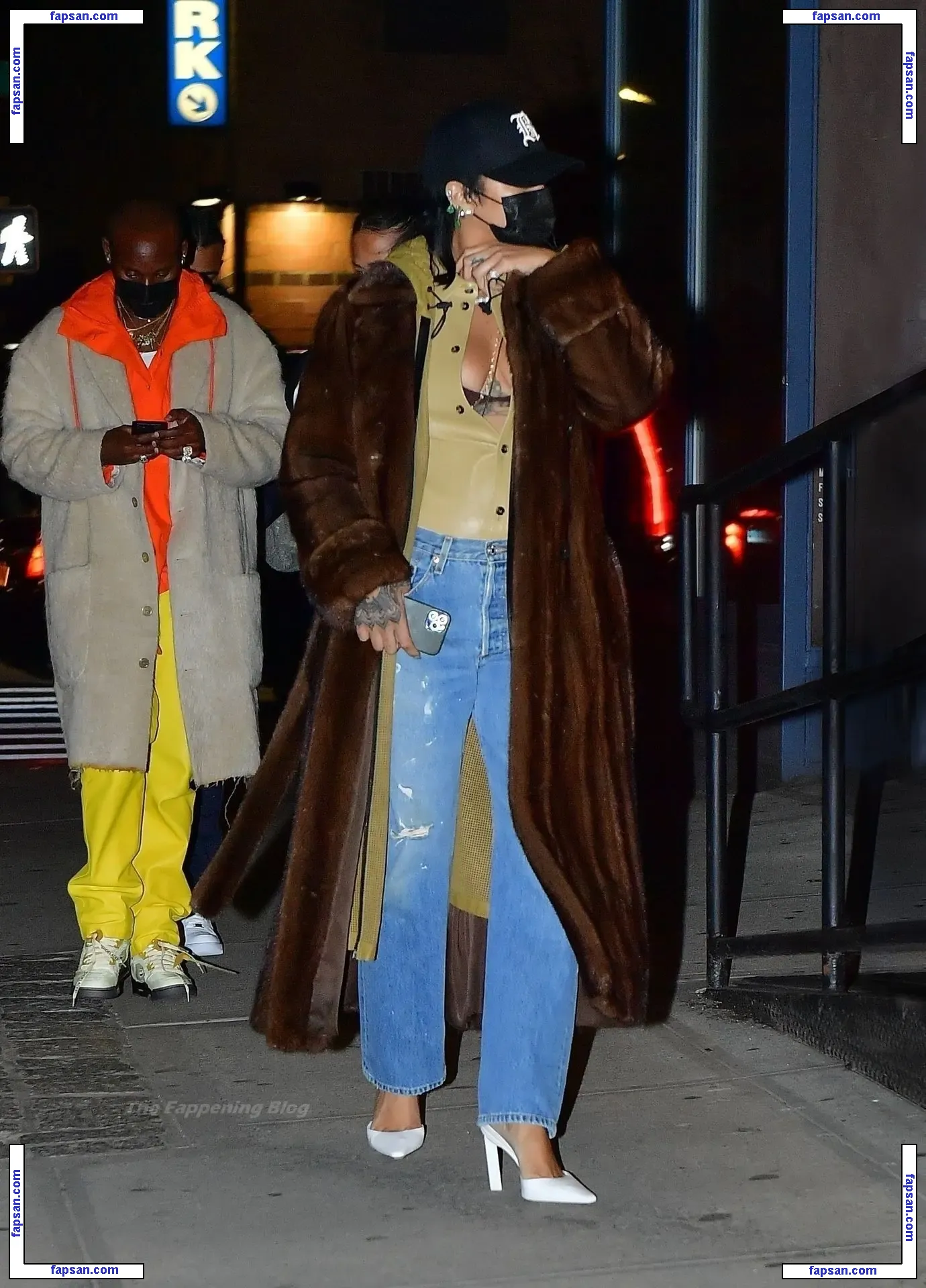 Rihanna nude photo #4367 from OnlyFans