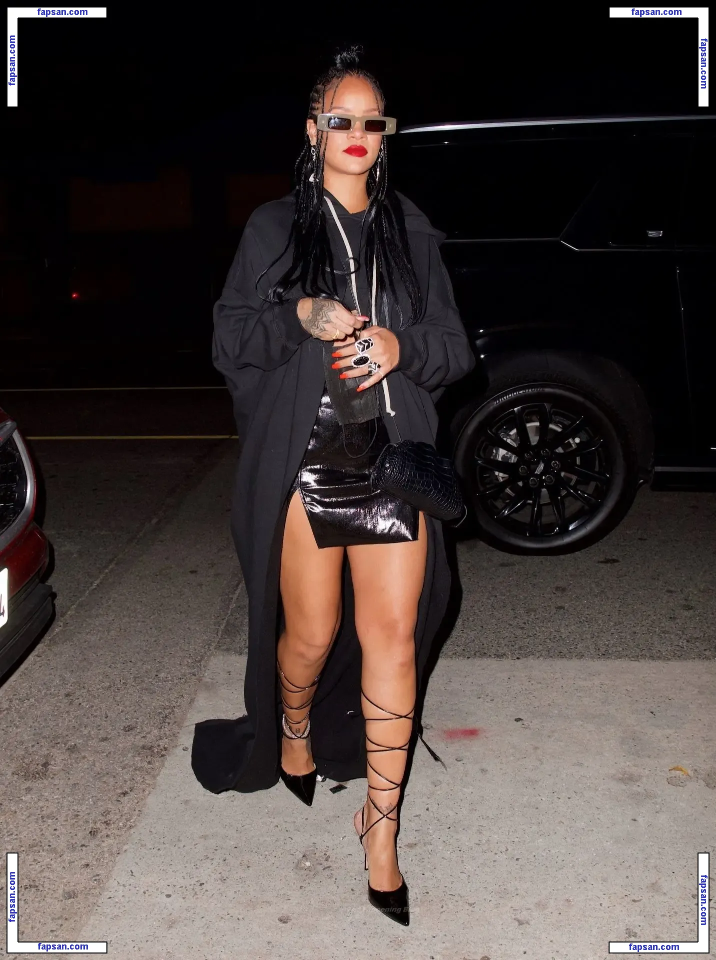 Rihanna nude photo #4494 from OnlyFans