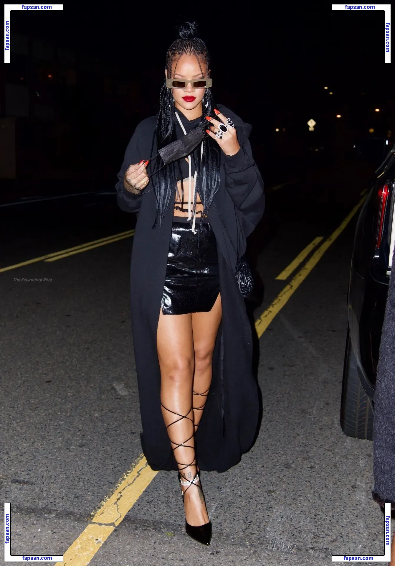 Rihanna nude photo #4498 from OnlyFans