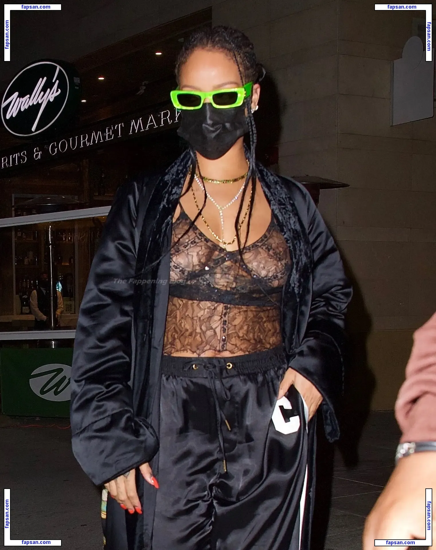Rihanna nude photo #5007 from OnlyFans