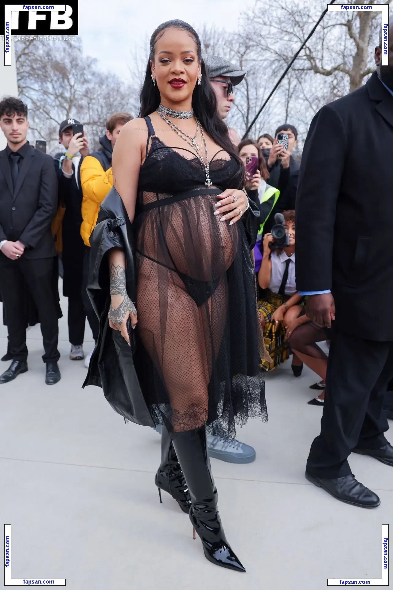 Rihanna nude photo #6412 from OnlyFans