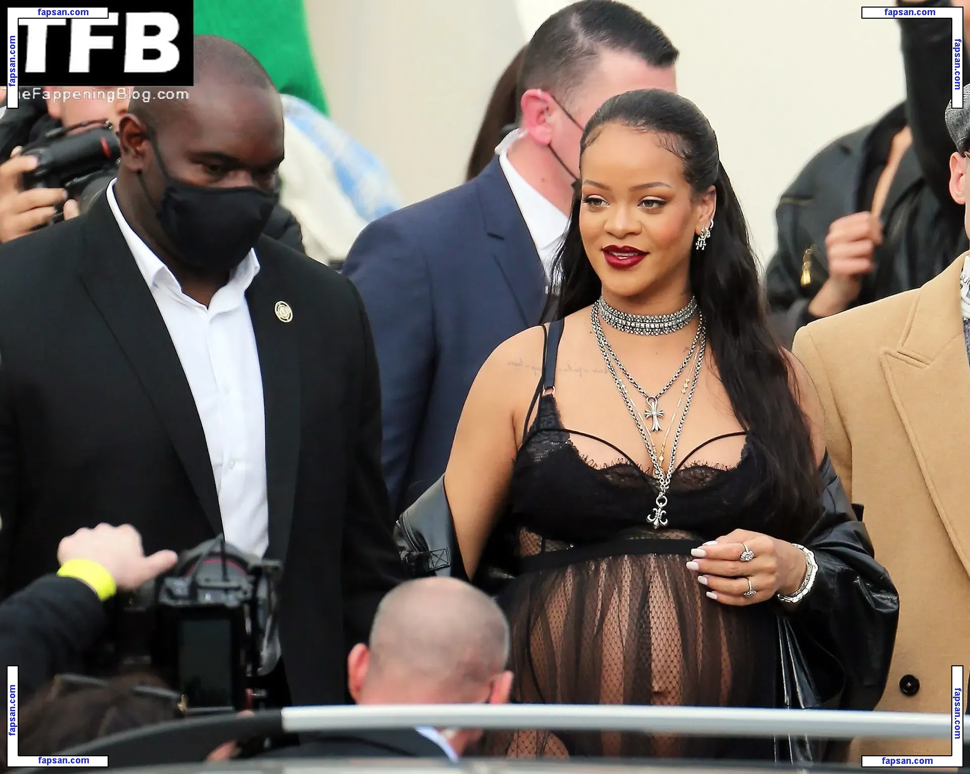 Rihanna nude photo #6533 from OnlyFans