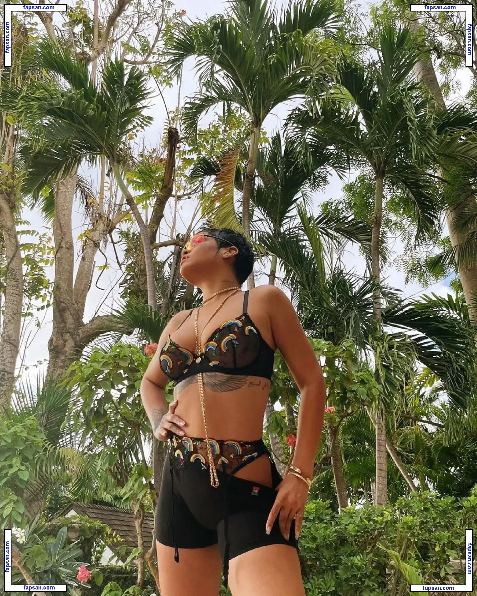 Rihanna nude photo #7387 from OnlyFans