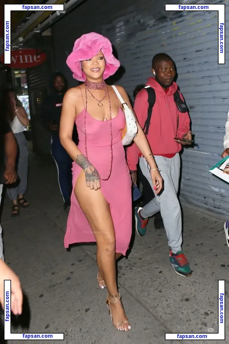Rihanna nude photo #7684 from OnlyFans