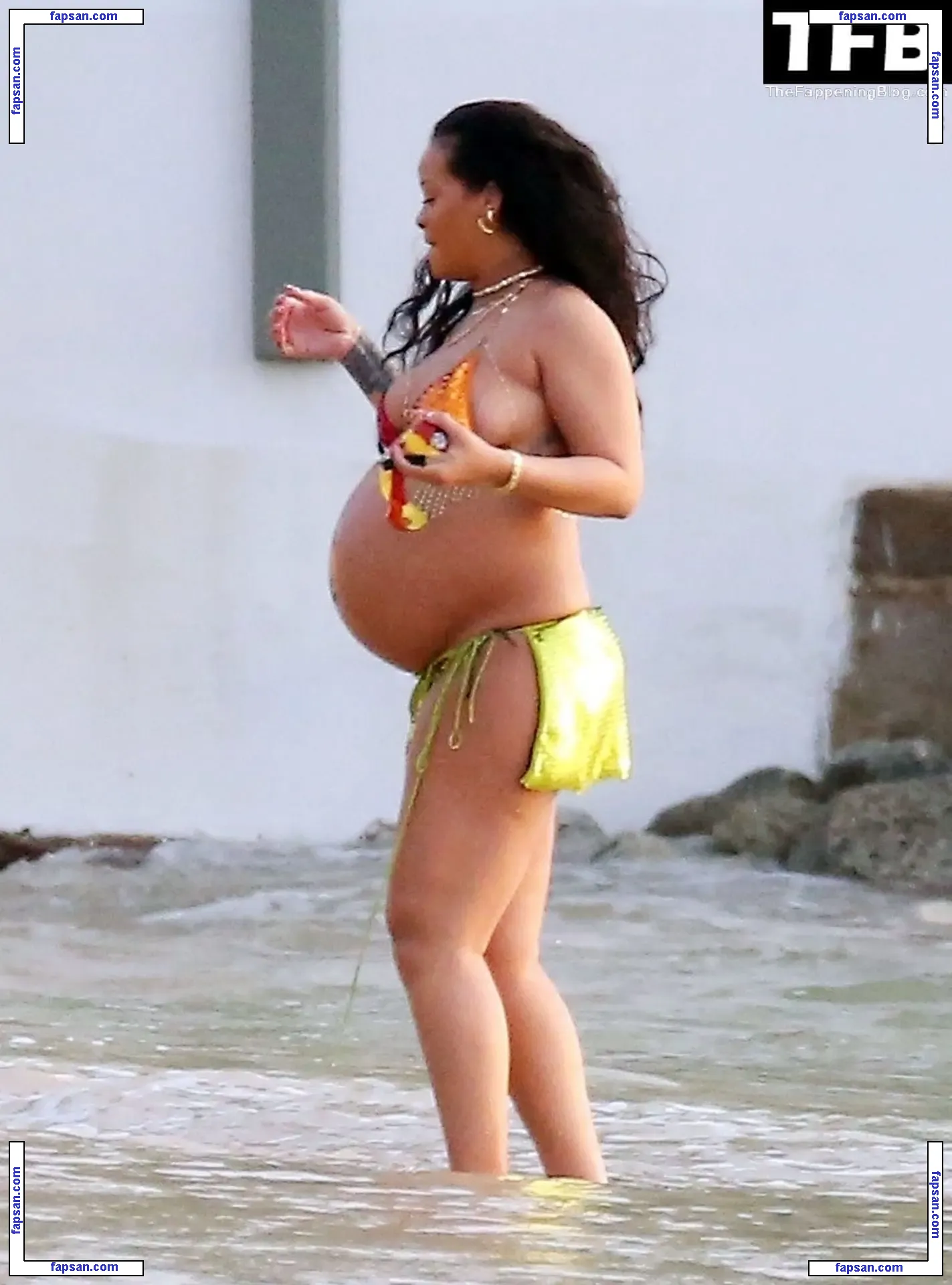 Rihanna nude photo #7712 from OnlyFans