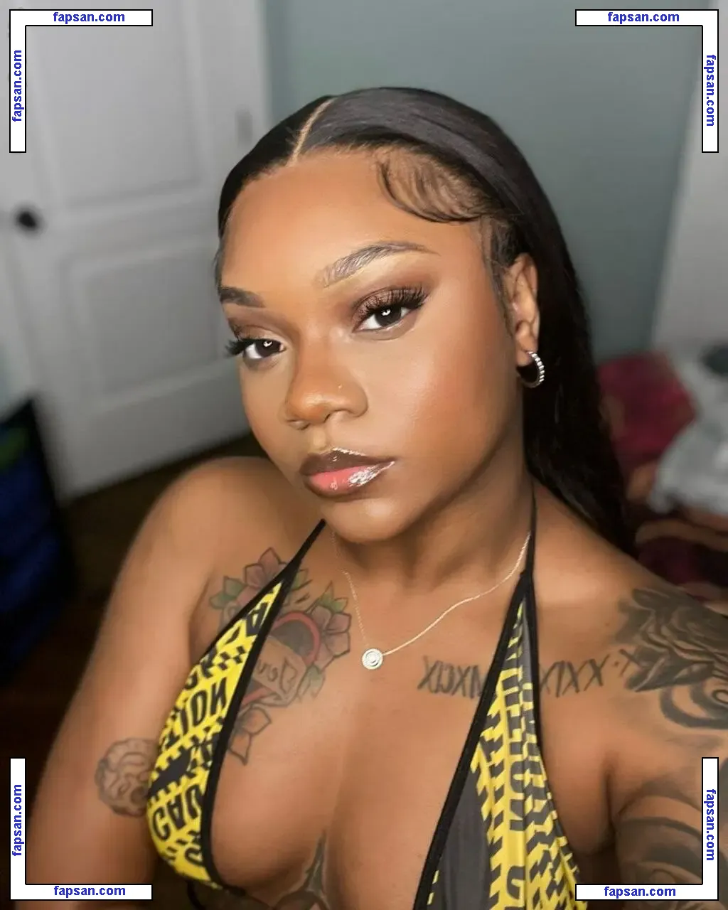 Riiah.Rosae nude photo #0001 from OnlyFans