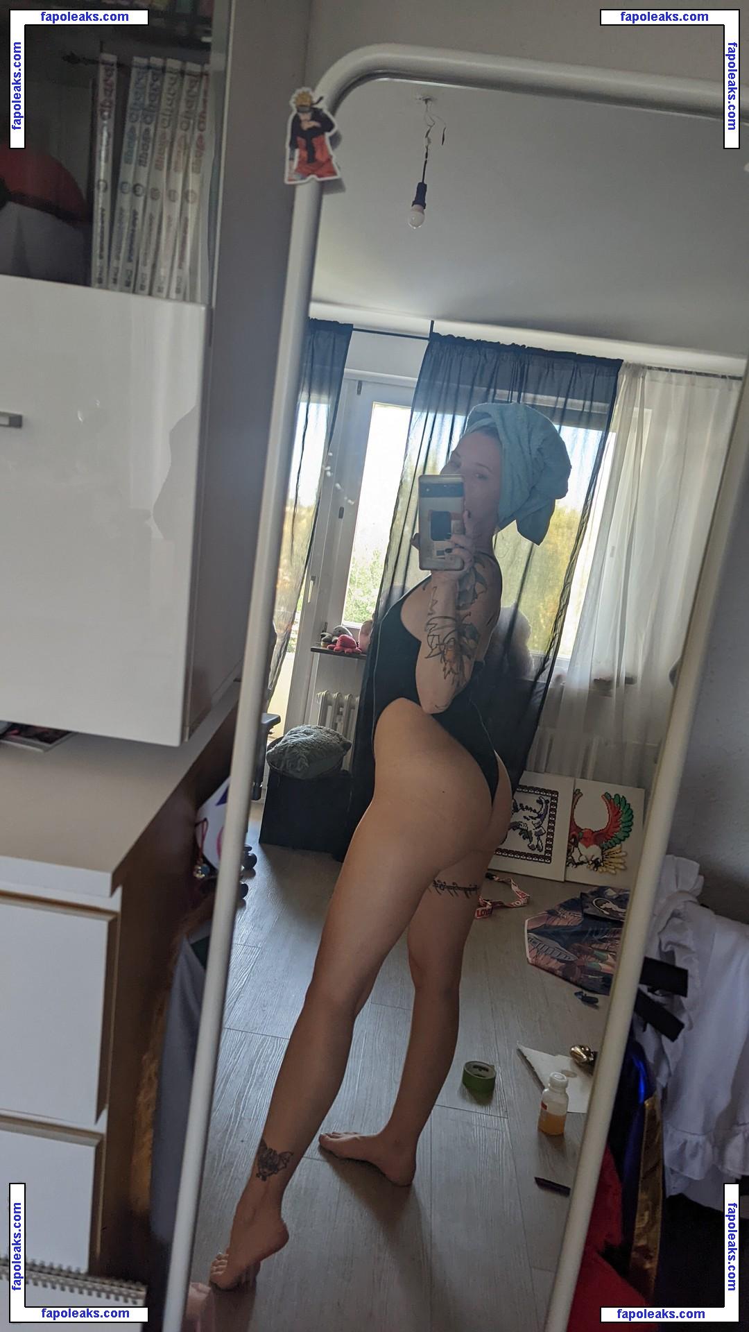 Rikku Tsukiyomi / itsmerikku_ / rikkutsukiyomi nude photo #0004 from OnlyFans