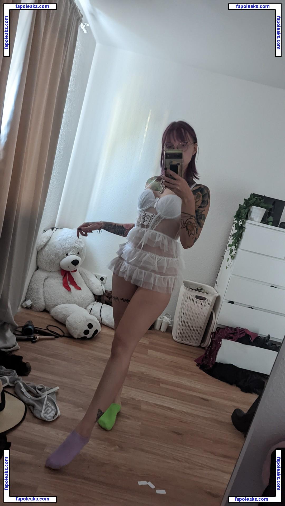 Rikku Tsukiyomi / itsmerikku_ / rikkutsukiyomi nude photo #0005 from OnlyFans