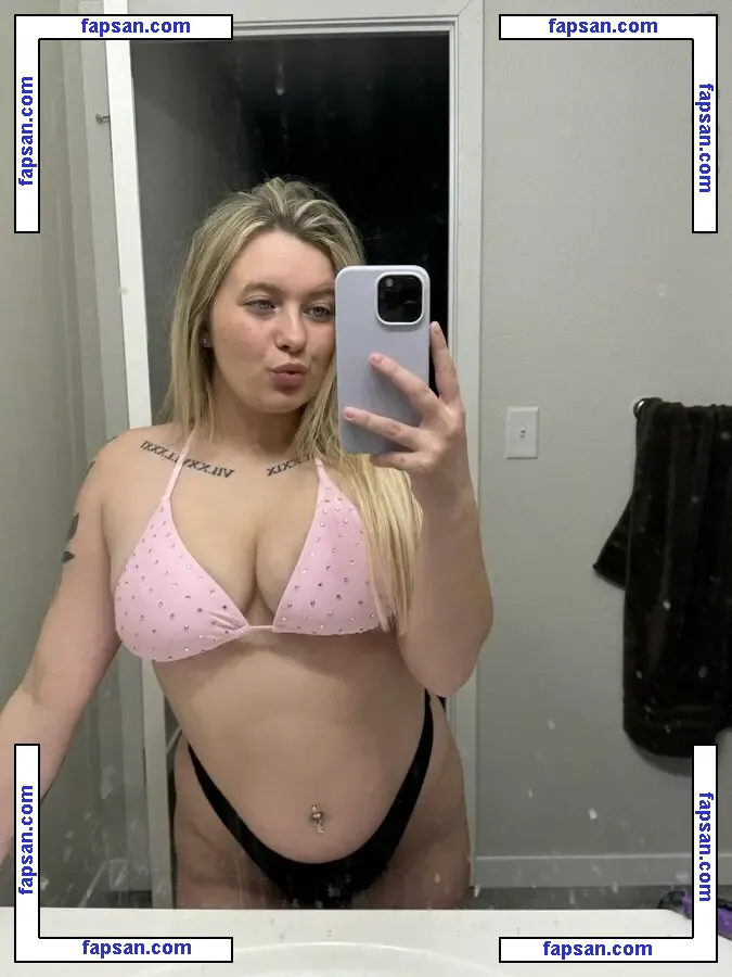 Rileigh голая фото #0001 с Онлифанс