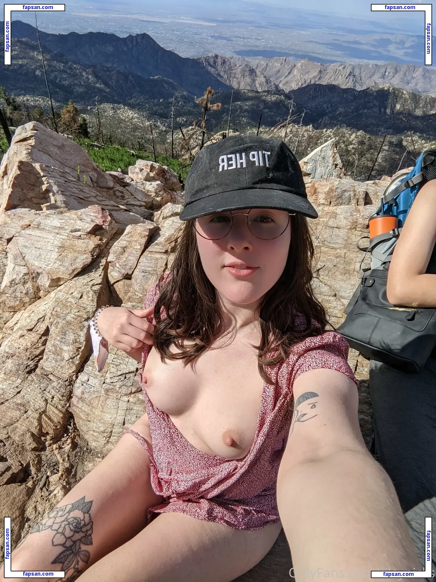 rileynicks nude photo #0024 from OnlyFans