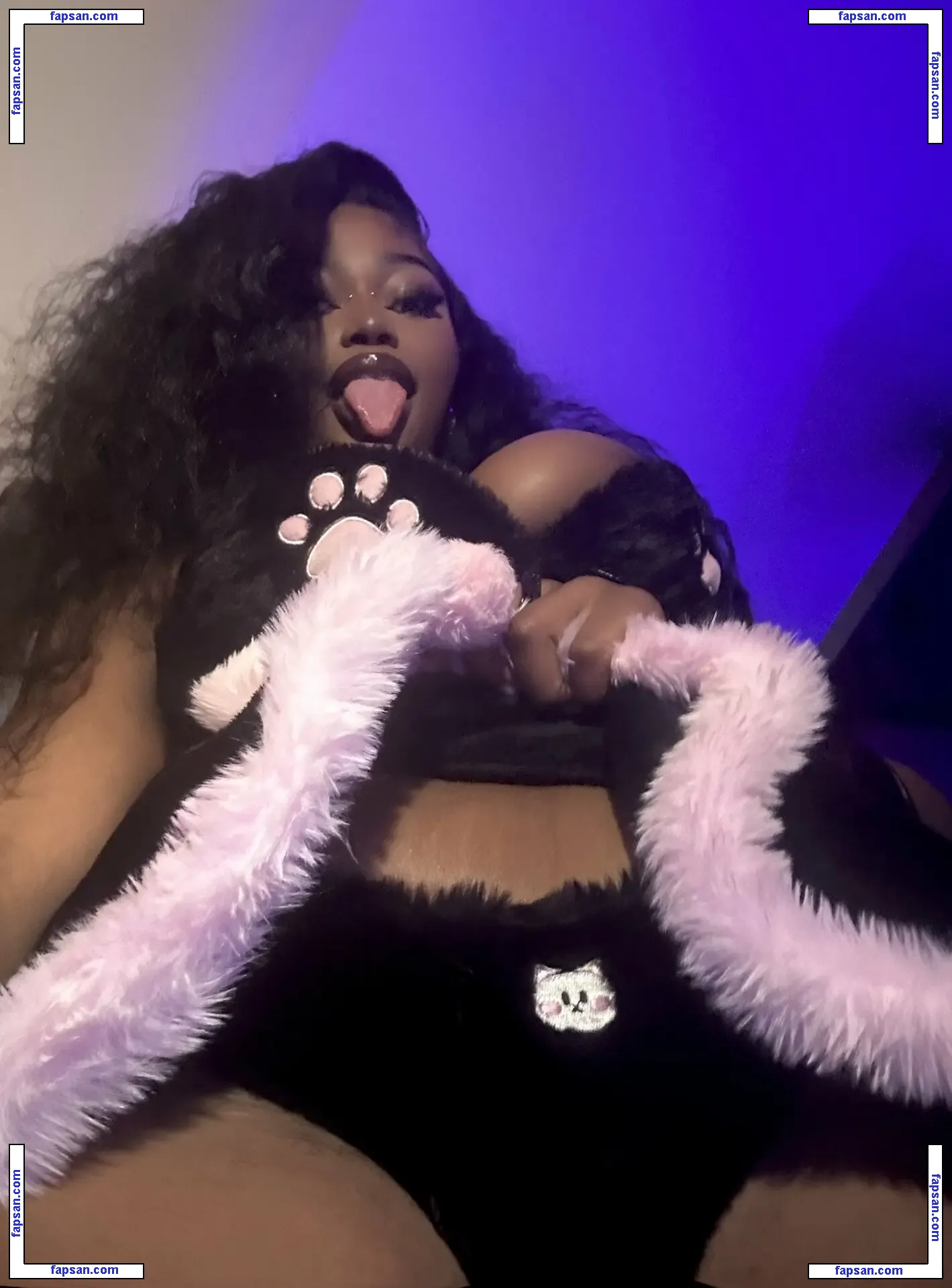 Rina.cupid голая фото #0001 с Онлифанс