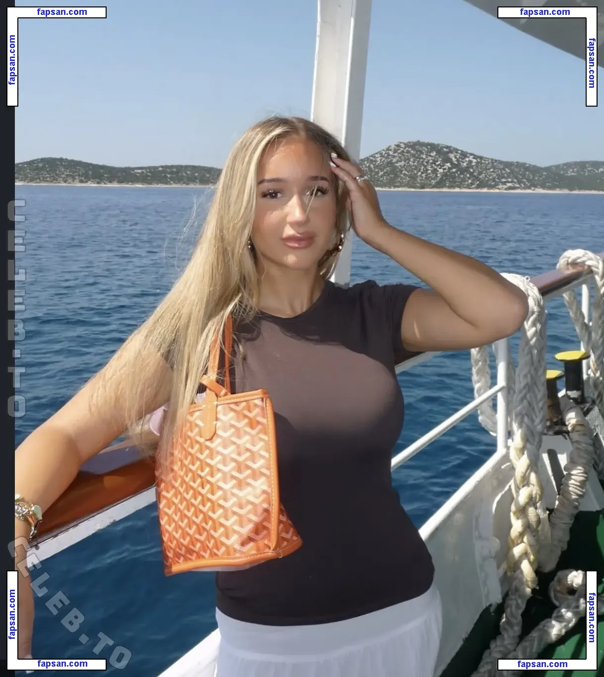 rina.official nude photo #0023 from OnlyFans