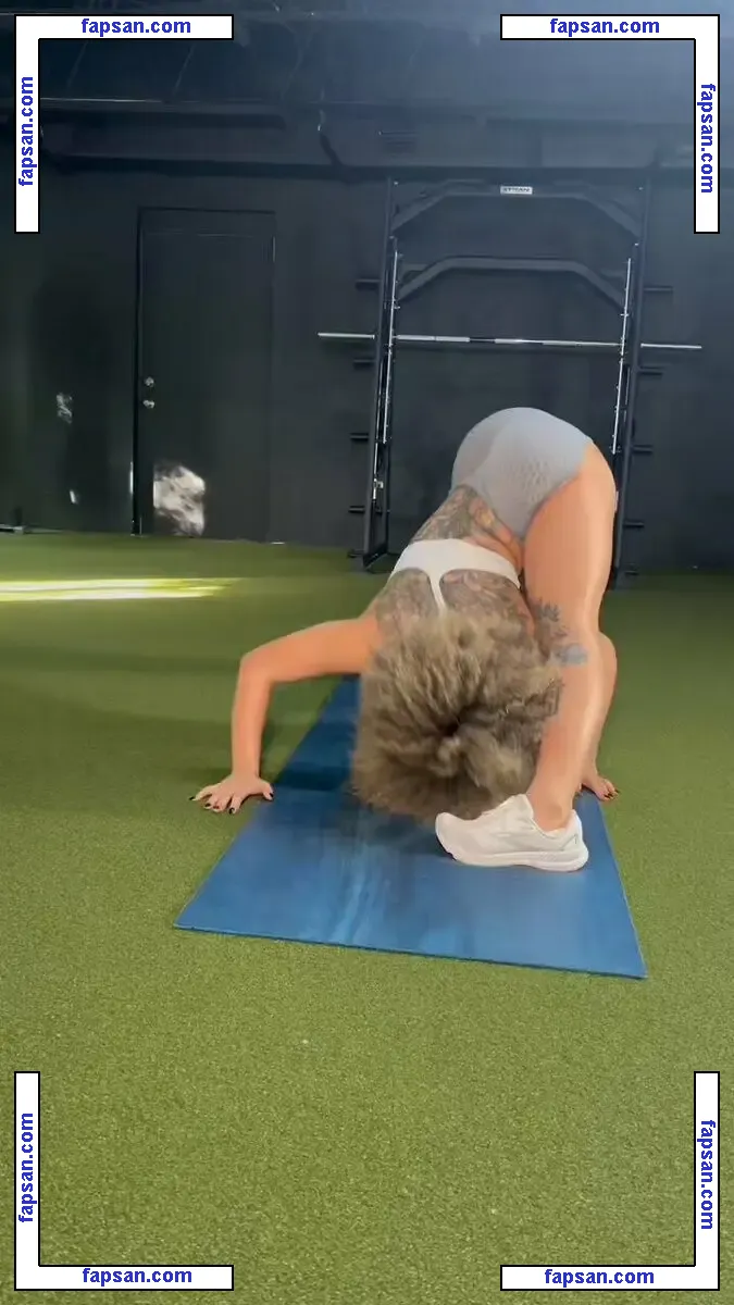 risk4rachel nude photo #0002 from OnlyFans