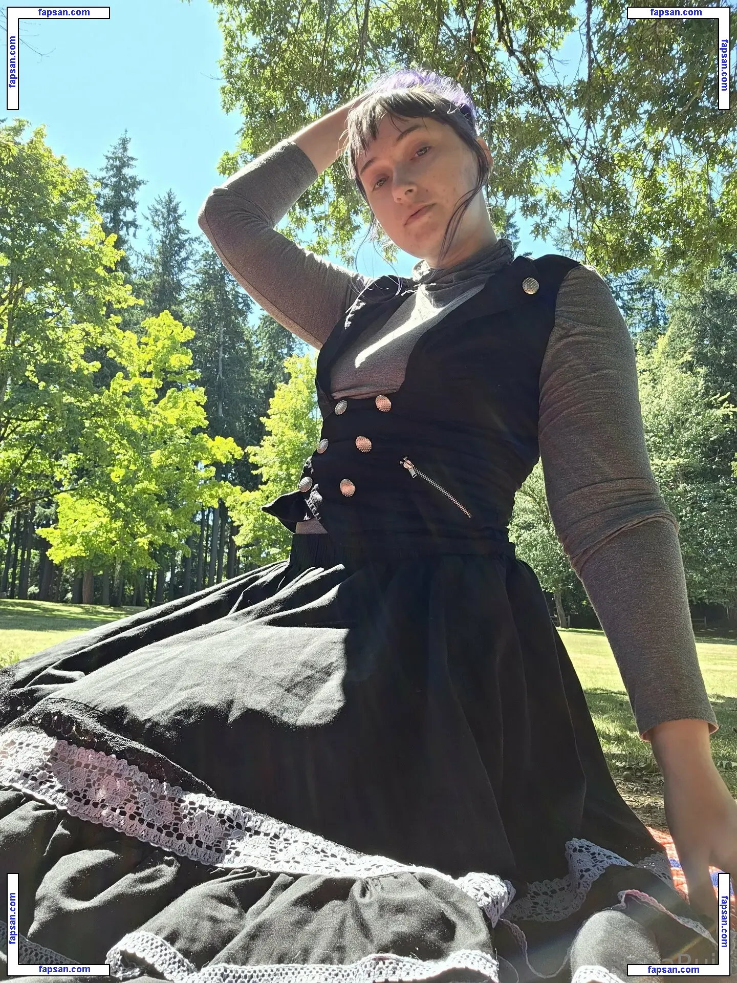 rissa.ruin nude photo #0085 from OnlyFans