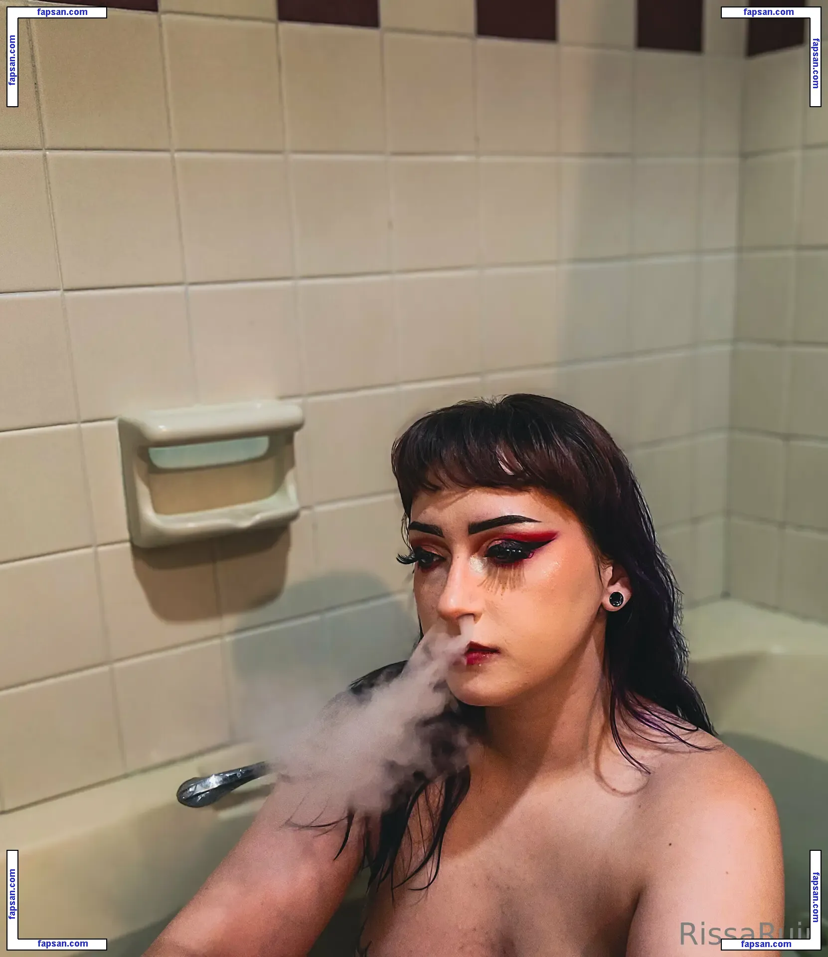 rissa.ruin nude photo #0088 from OnlyFans