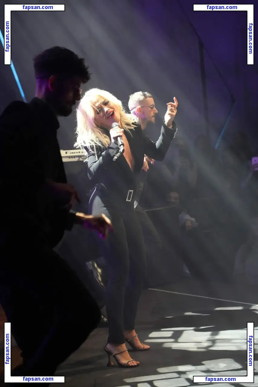 Rita Ora голая фото #0413 с Онлифанс