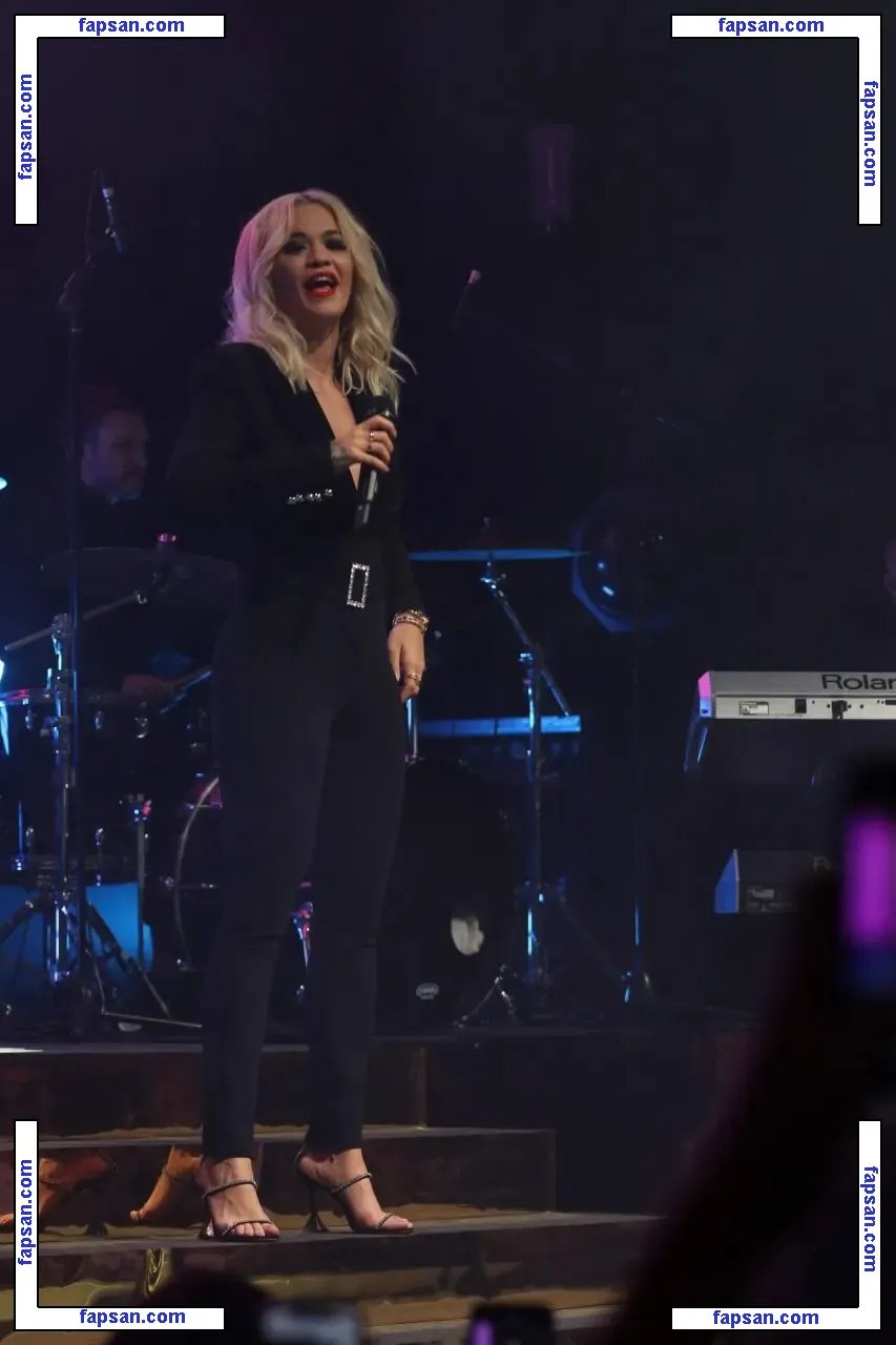 Rita Ora голая фото #0420 с Онлифанс