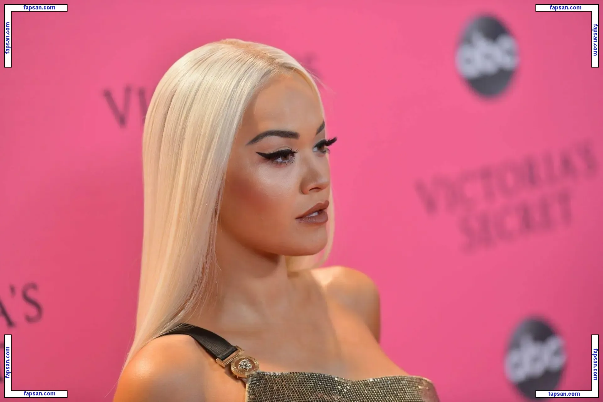 Rita Ora голая фото #0867 с Онлифанс