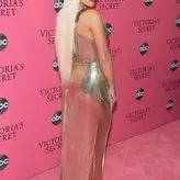 Rita Ora голая #0866