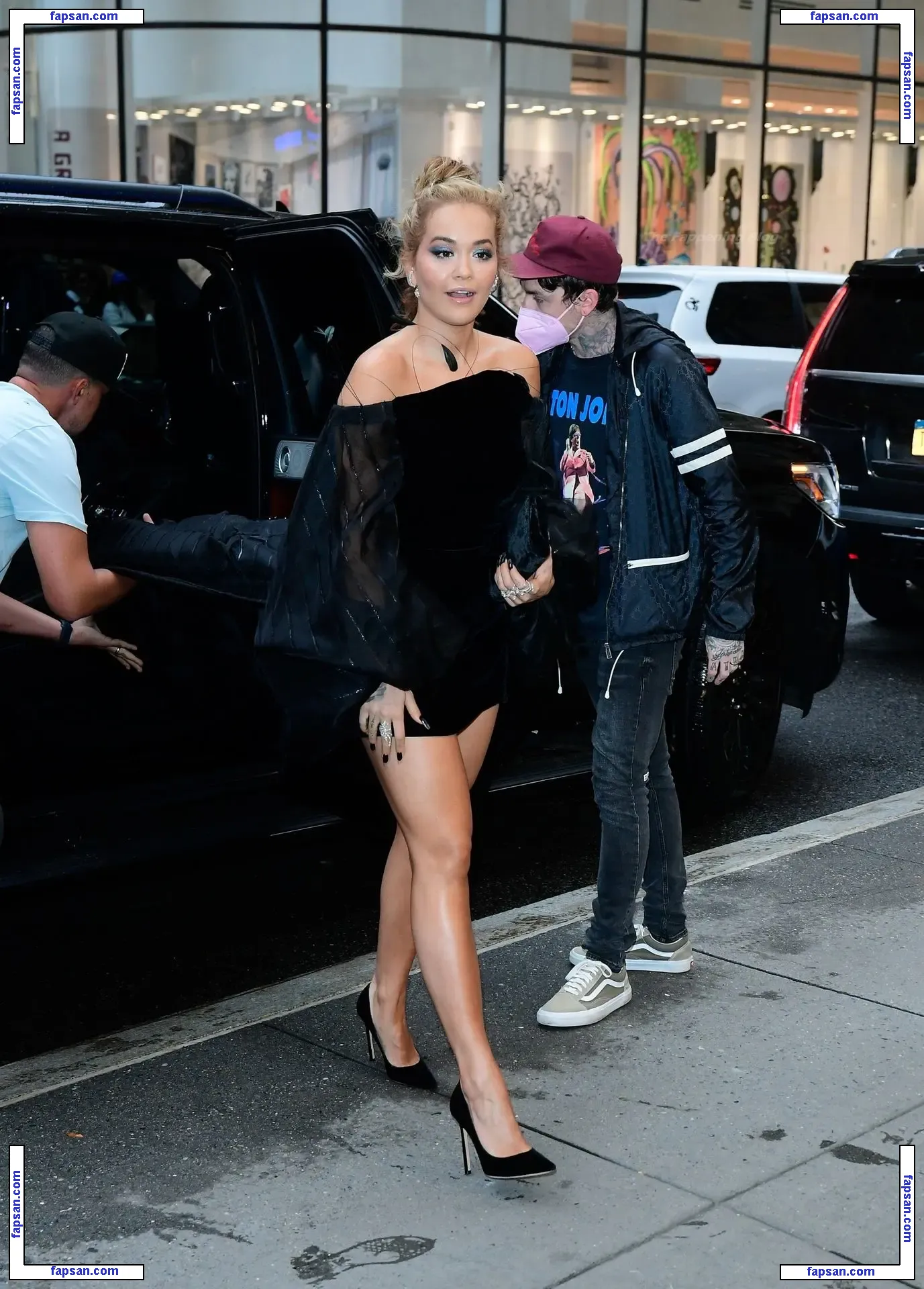 Rita Ora nude photo #9931 from OnlyFans