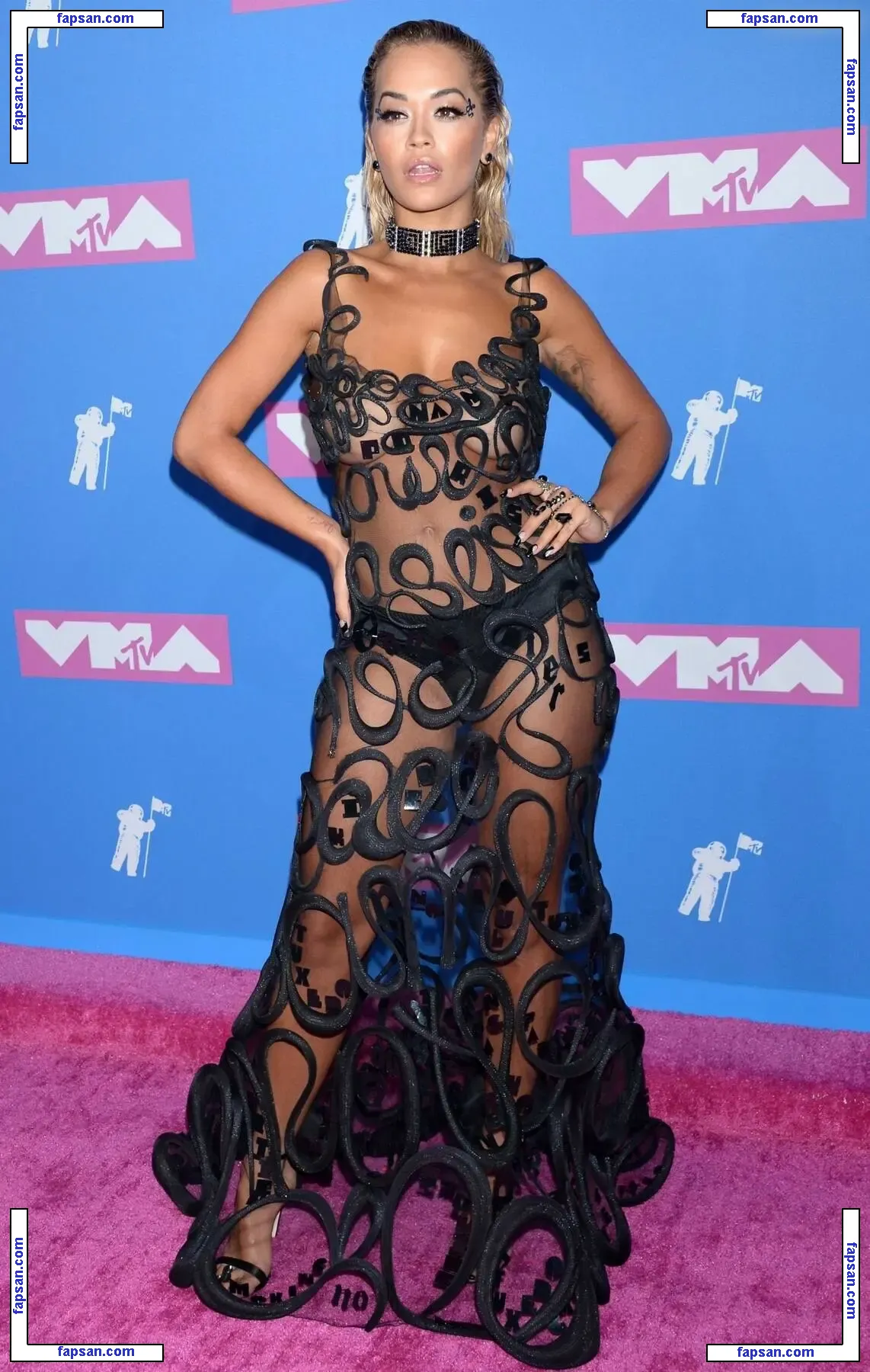 Rita Ora голая фото #17235 с Онлифанс