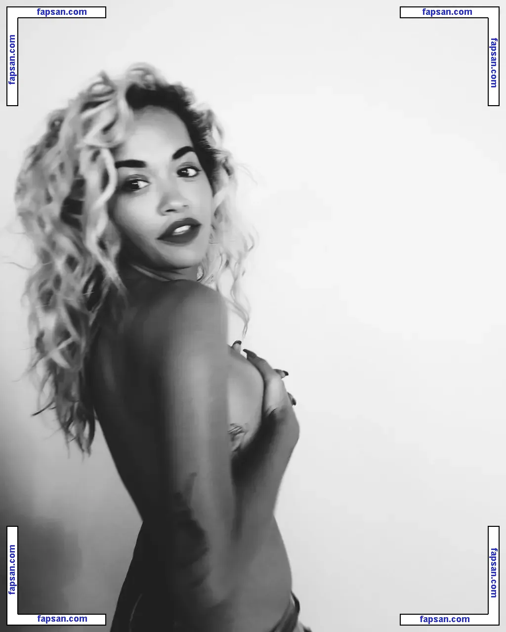 Rita Ora голая фото #1247 с Онлифанс