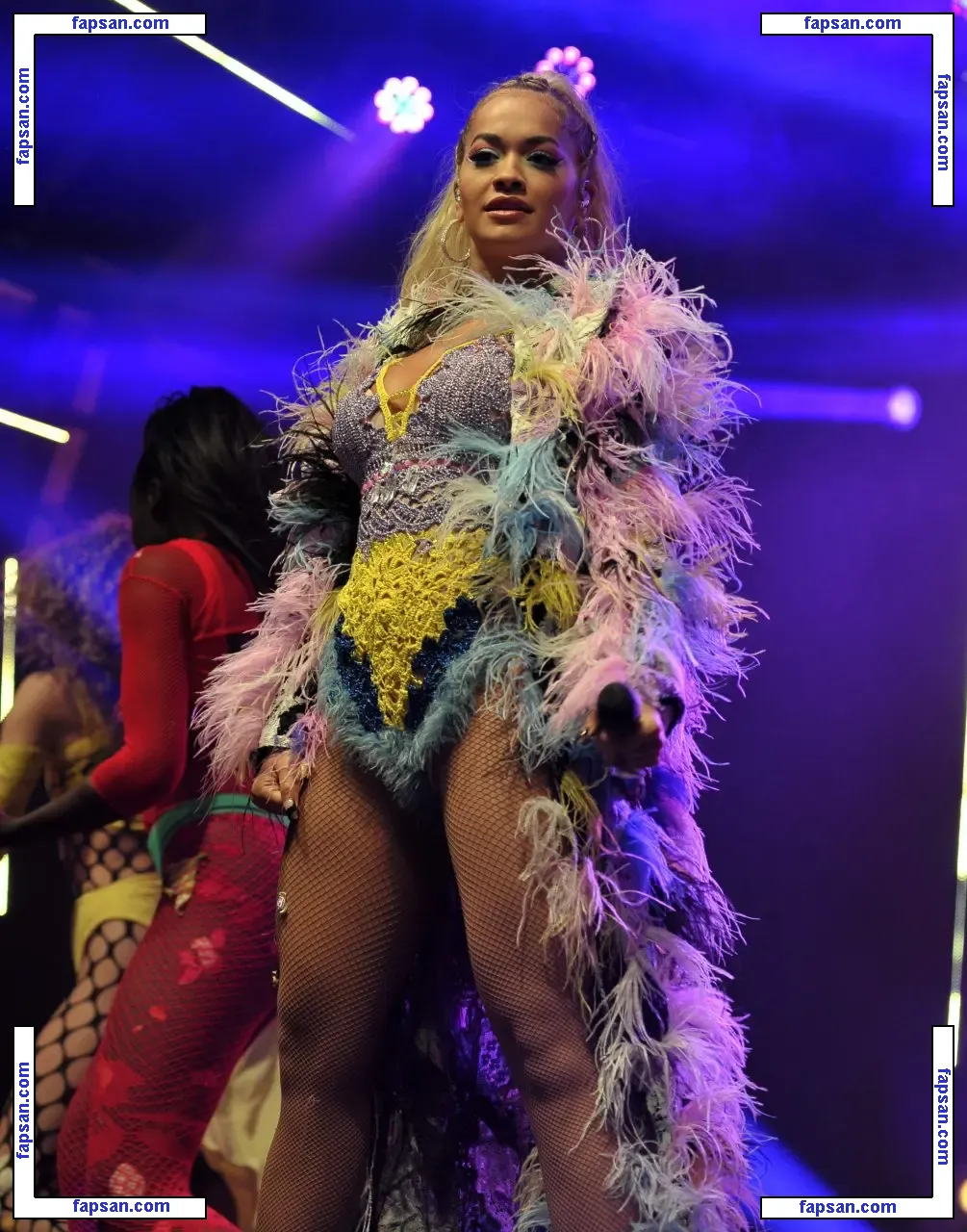 Rita Ora голая фото #1250 с Онлифанс