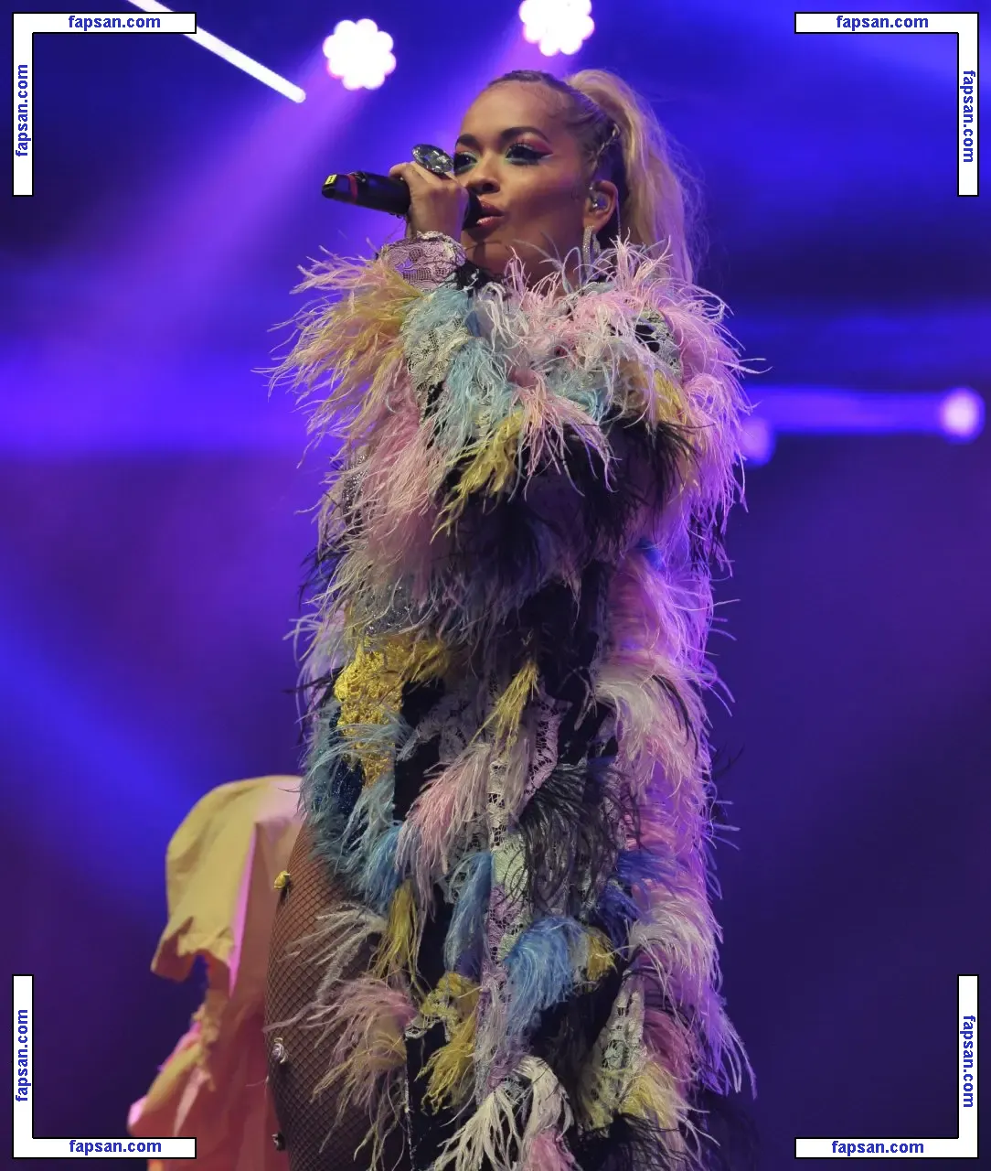 Rita Ora голая фото #1266 с Онлифанс