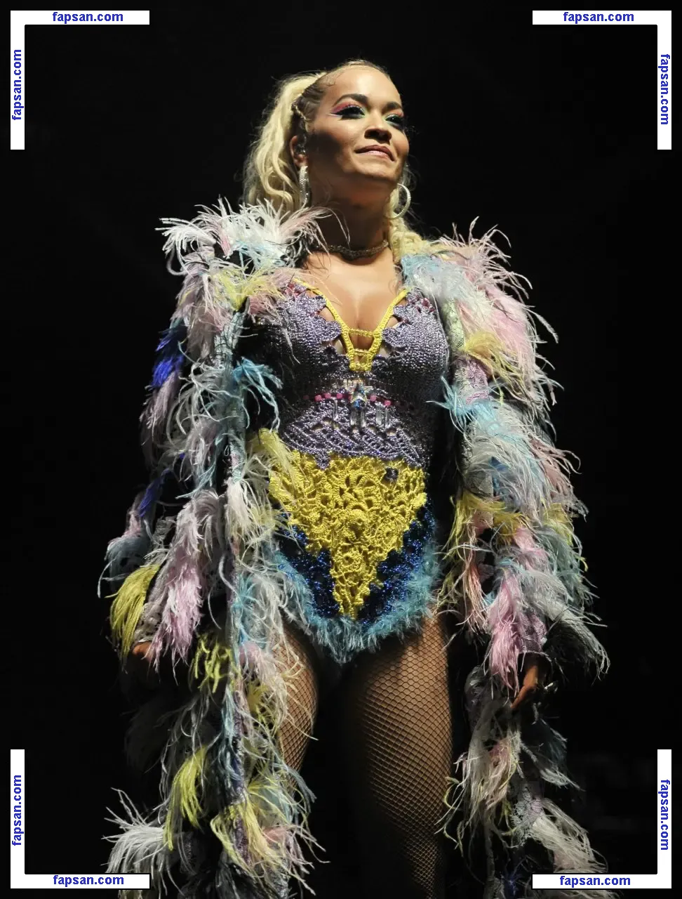 Rita Ora голая фото #1267 с Онлифанс