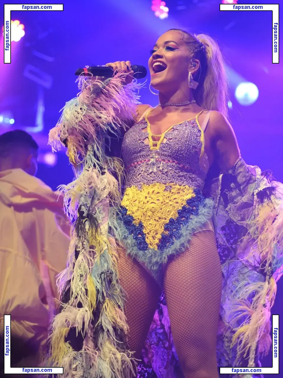 Rita Ora голая фото #1270 с Онлифанс
