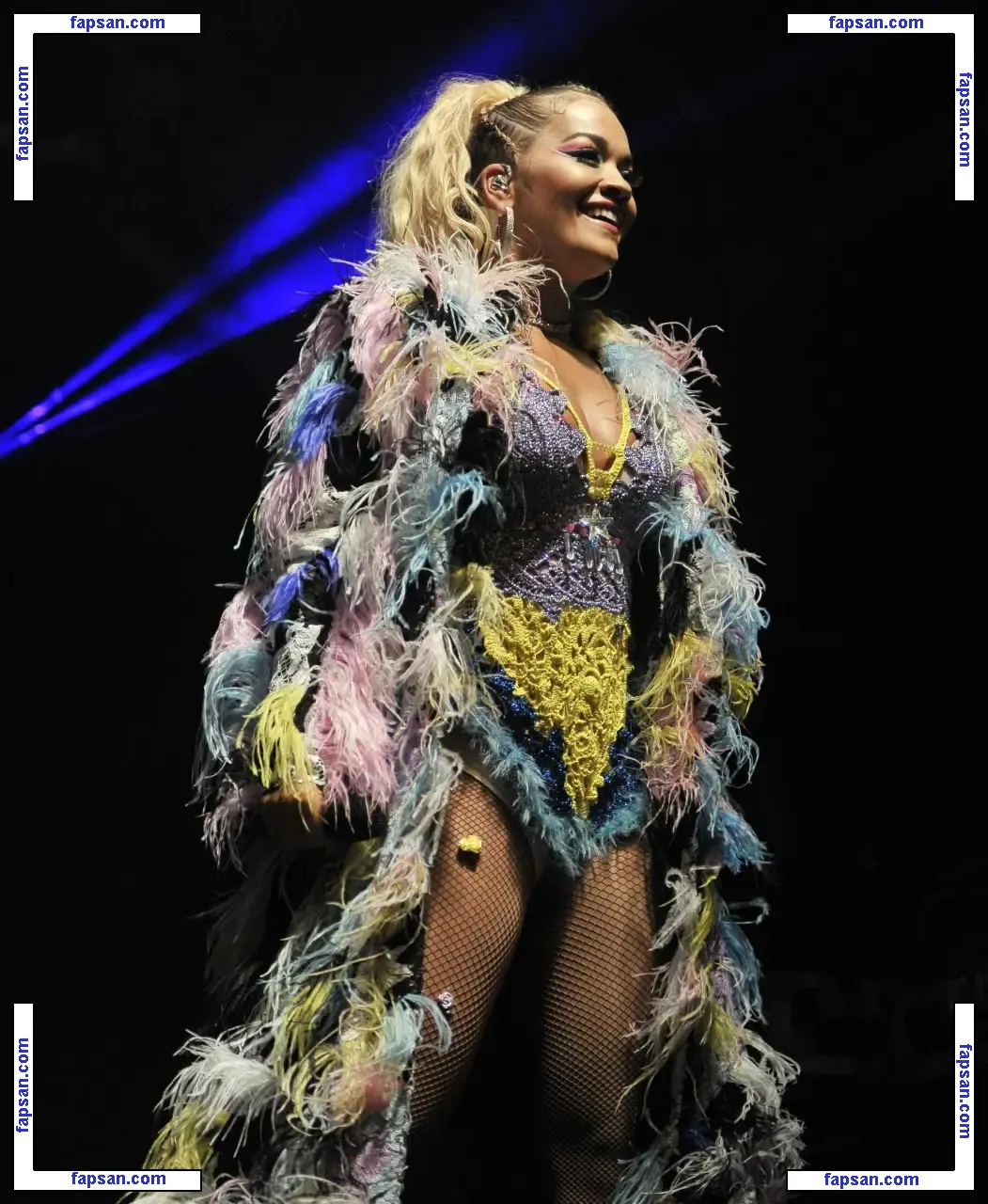 Rita Ora голая фото #1300 с Онлифанс