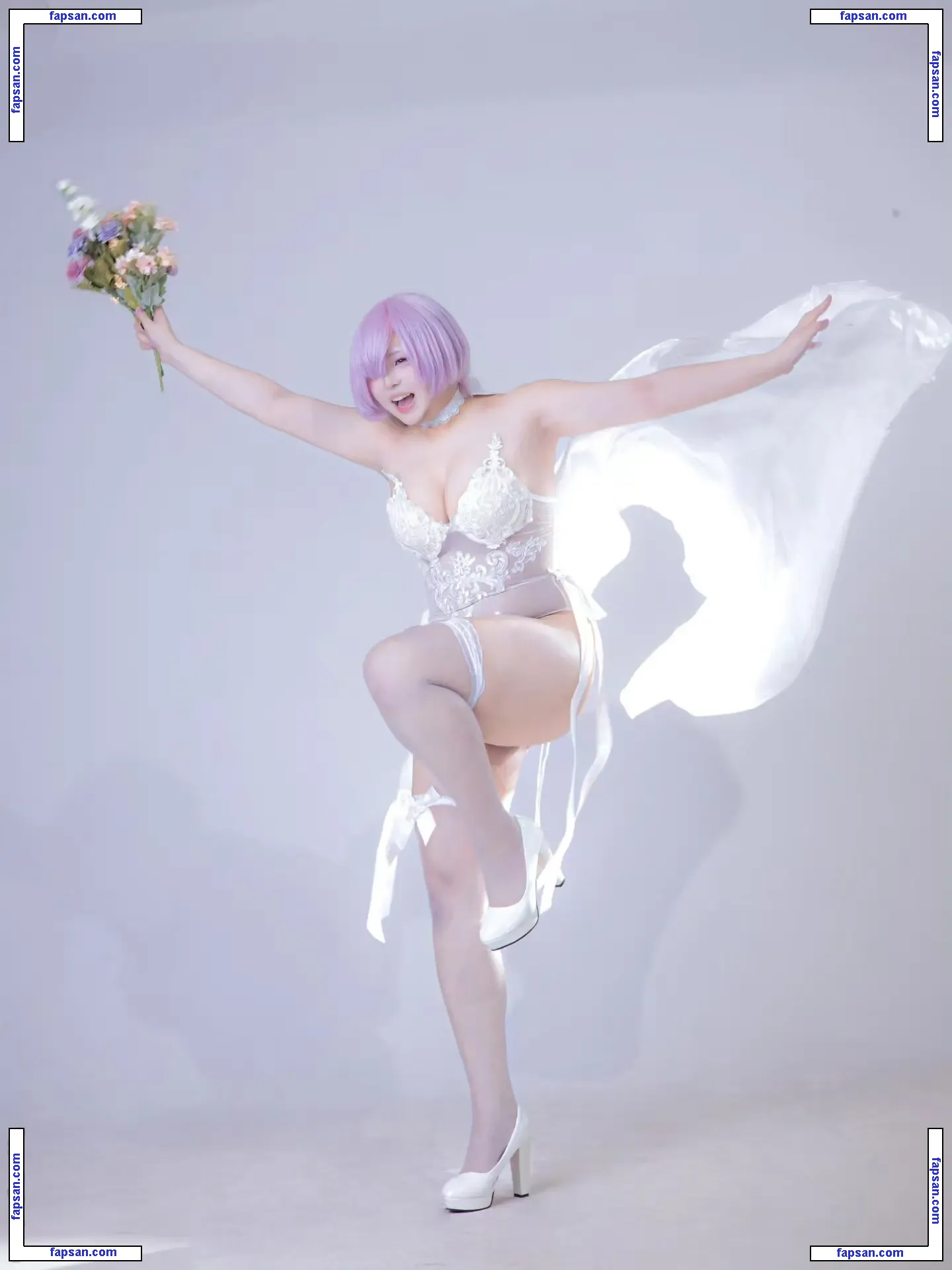 ritheania.c / RitheCosplay голая фото #0001 с Онлифанс