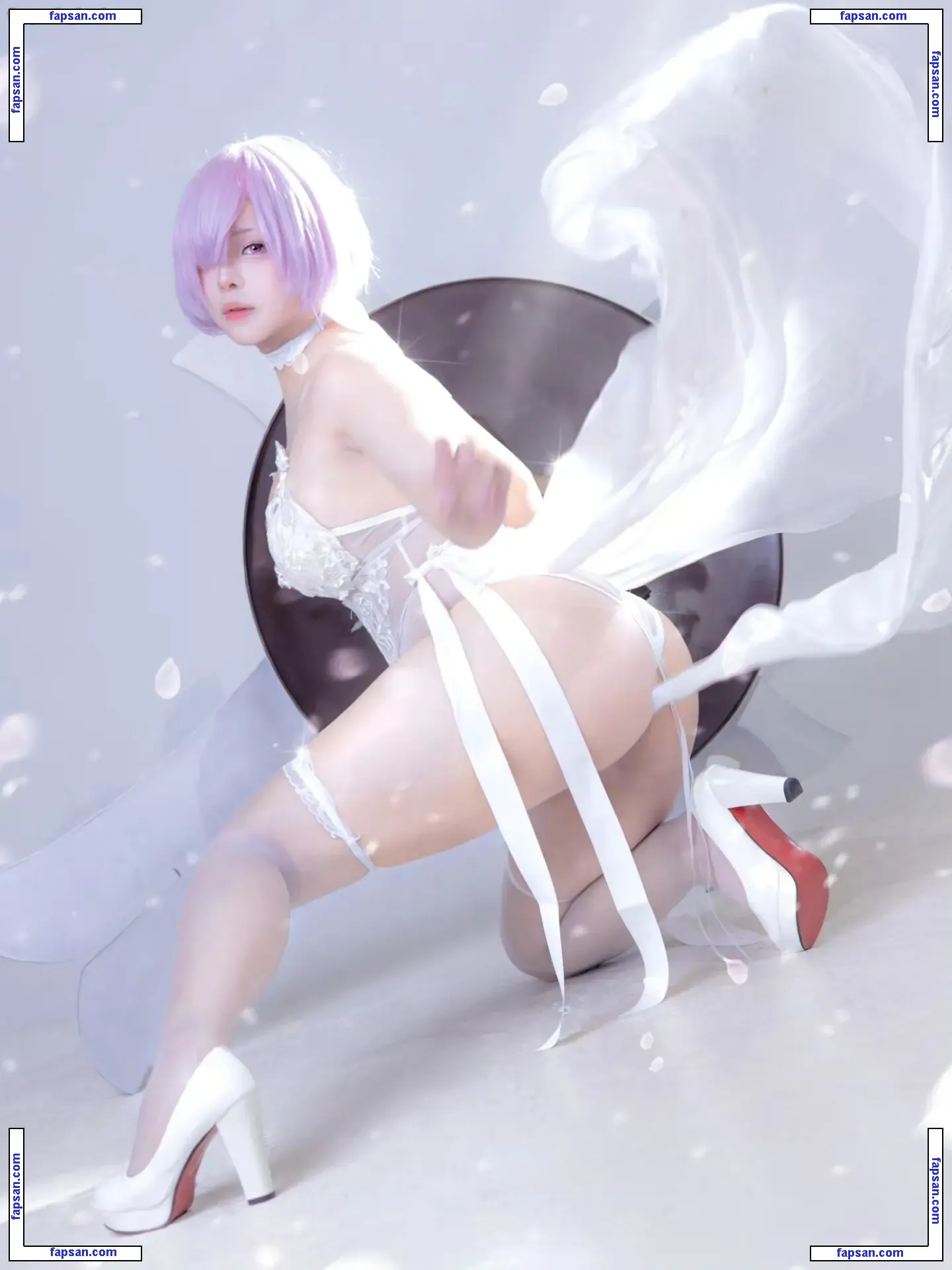 ritheania.c / RitheCosplay голая фото #0002 с Онлифанс