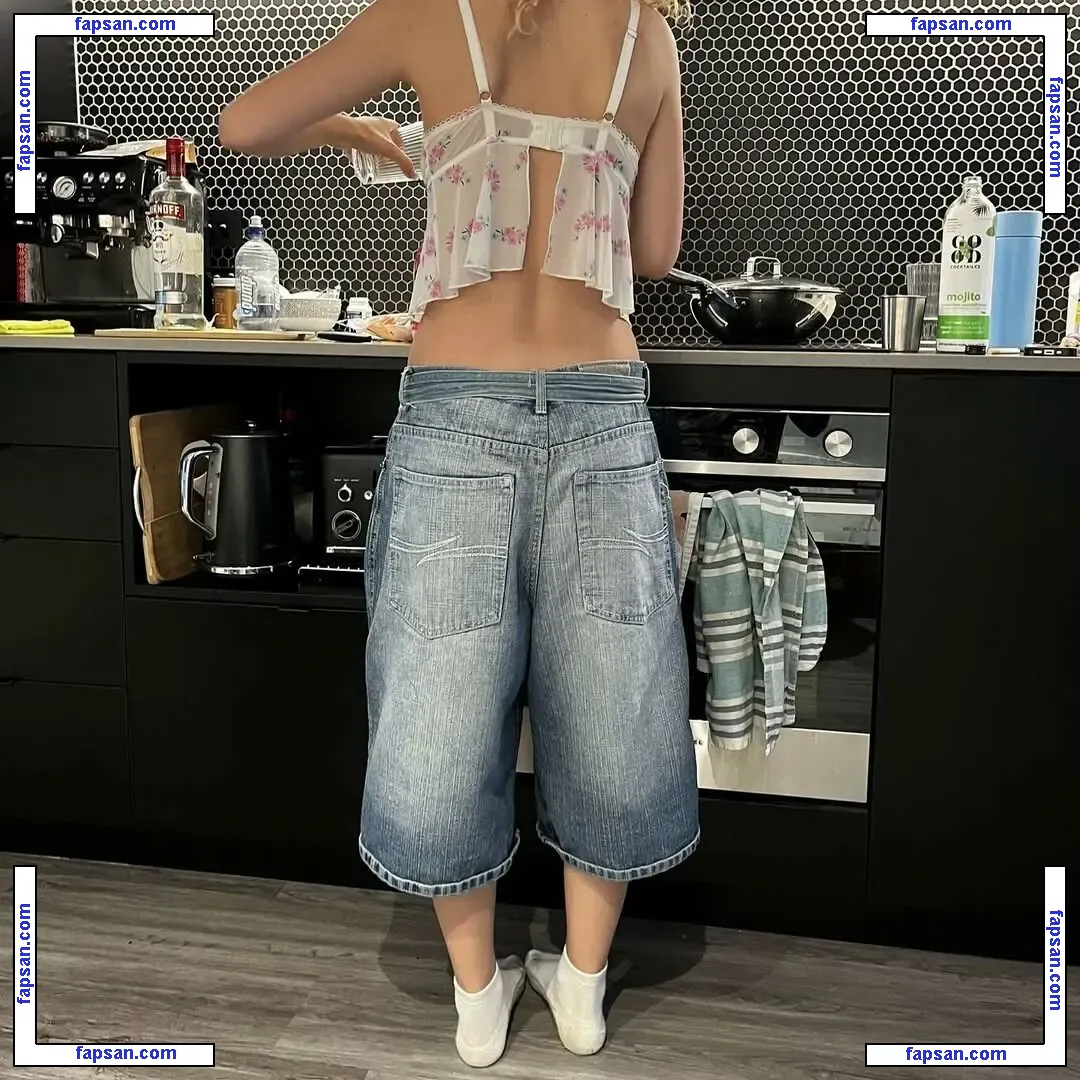 r.osalied голая фото #0016 с Онлифанс